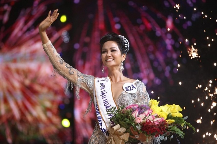 Mời Hoa hậu Hoàn vũ Việt Nam năm 2017 H’Hen Niê làm Đại sứ Truyền thông của Lễ hội Cà phê Buôn Ma Thuột lần thứ 7 năm 2019
