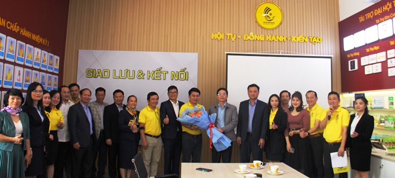 Bí thư Tỉnh ủy Nguyễn Đình Trung dự chương trình cà phê doanh nhân nhân dịp đầu Xuân Qúy Mão 2023