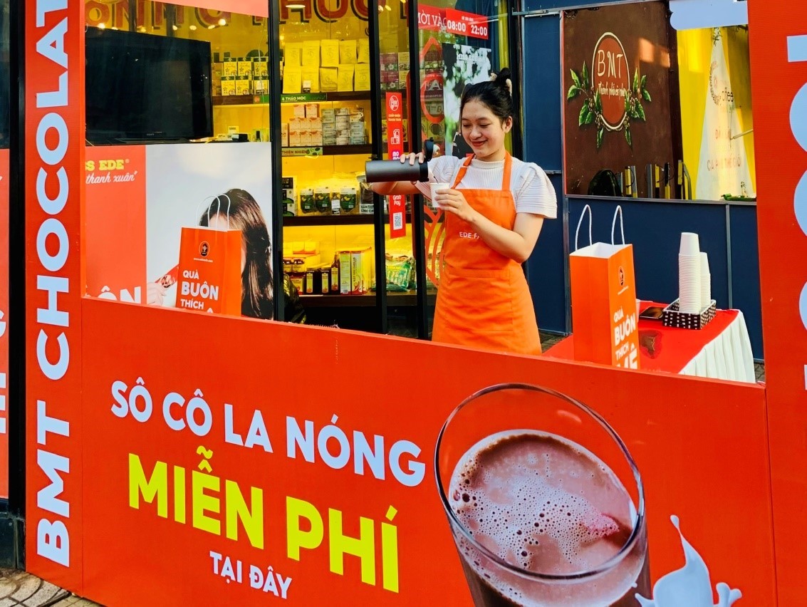 Visitors to enjoy 50,000 cups of chocolate and free coffee at the 8th Buon  Ma Thuot Coffee Festival in 2023 - detail - Coffee Festival 2023