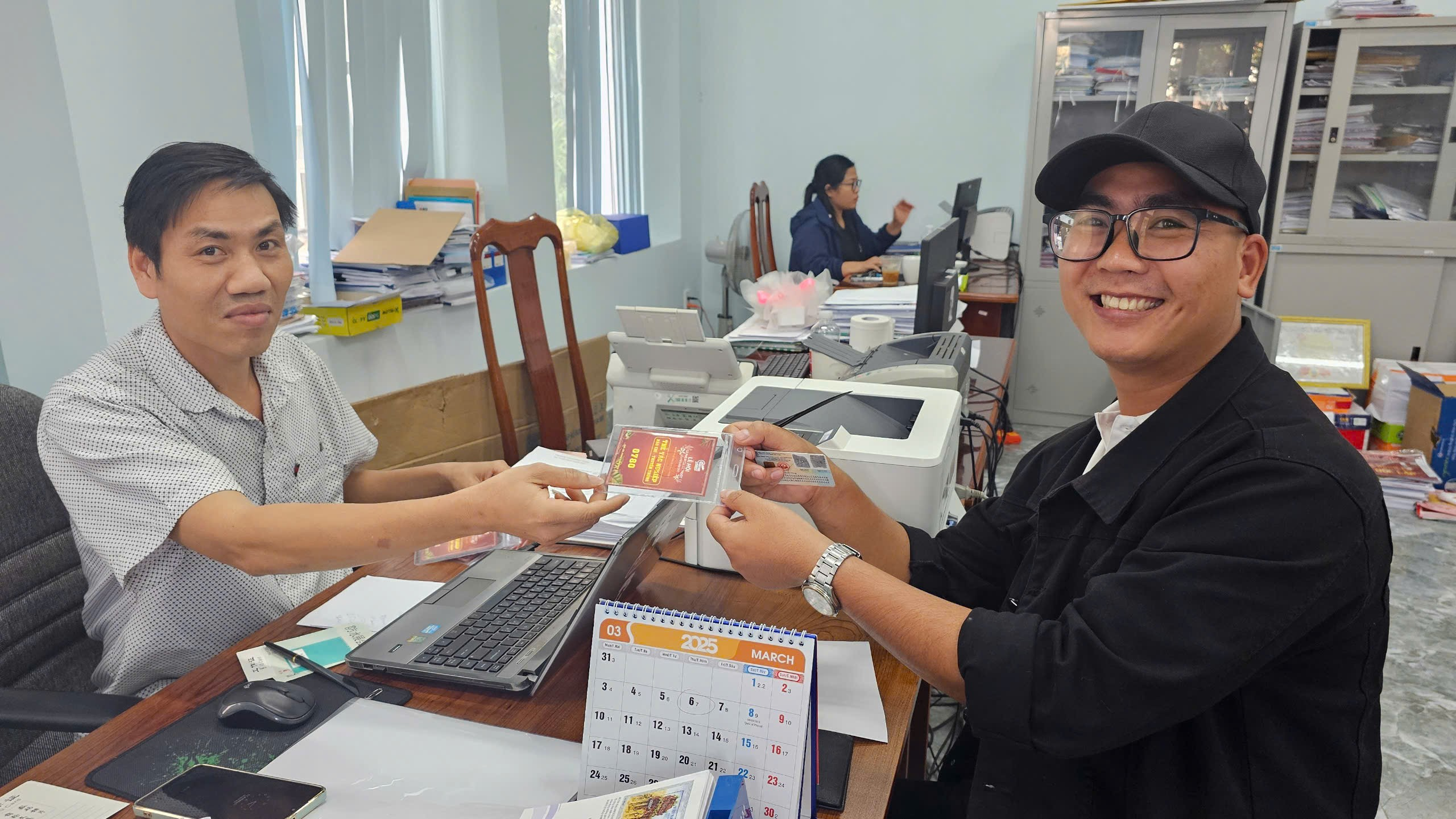 Cấp gần 500 thẻ tác nghiệp báo chí – truyền thông